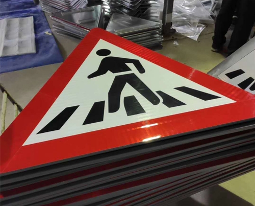 道路指示标志牌厂家