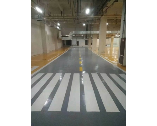 延安停车场划线